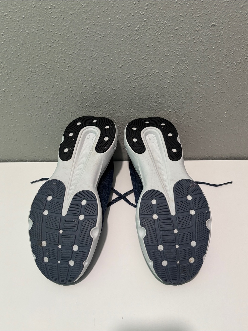 Under Armour Men's Infinite Running Shoes (size 8.5) - Picture 10 of 10